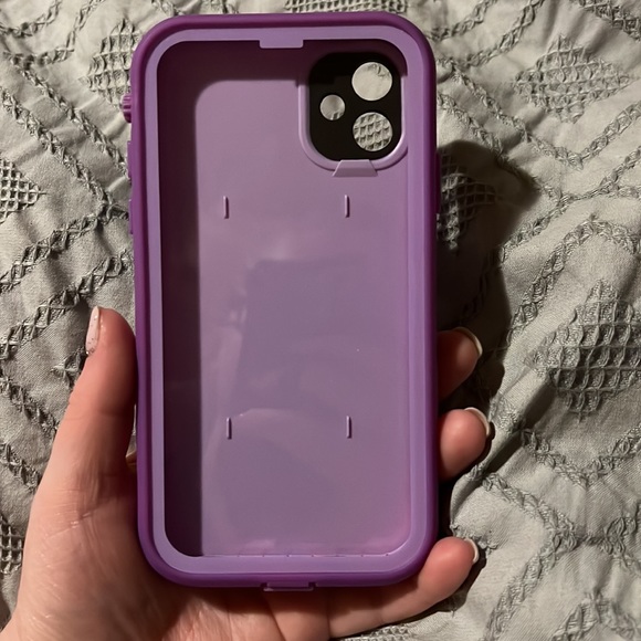 iPhone 11 Case Like New condition - Picture 2 of 4
